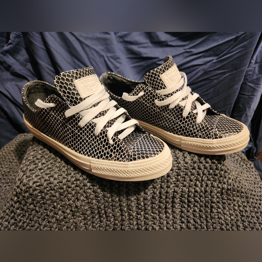 Snakeskin Converse EUC